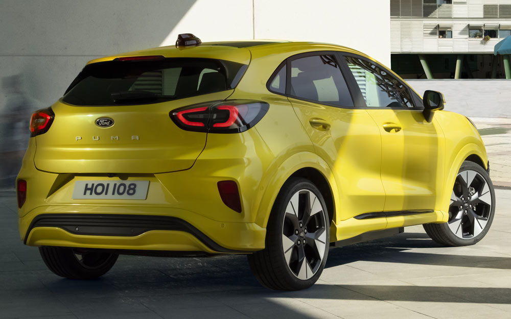 Tre Quarti Posteriore di Ford Puma GEN-E Tre Quarti Posteriore di Ford Puma GEN-E